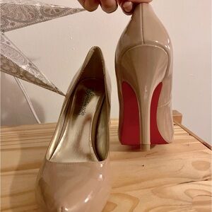 Hot Pink Sole Shiny Nude Patent Leather Heels Size 8 Louboutin-like style